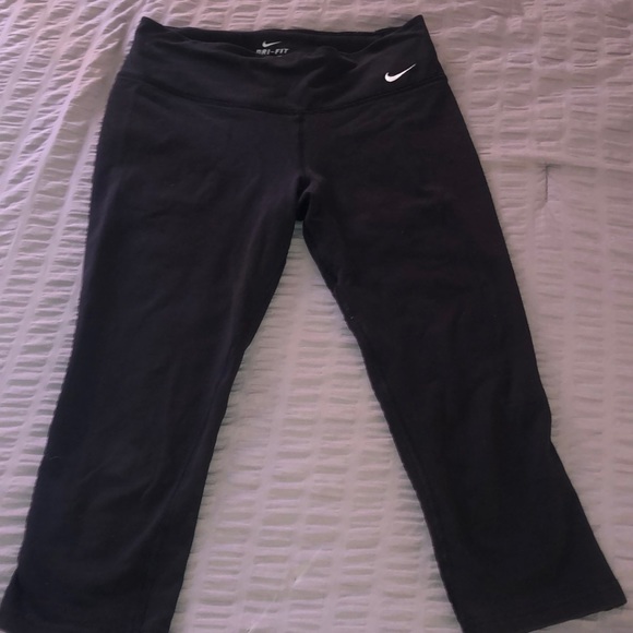 Nike Dri-Fit Leggings Size Small - Picture 1 of 2